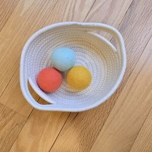 Lovevery Felt Balls and Basket